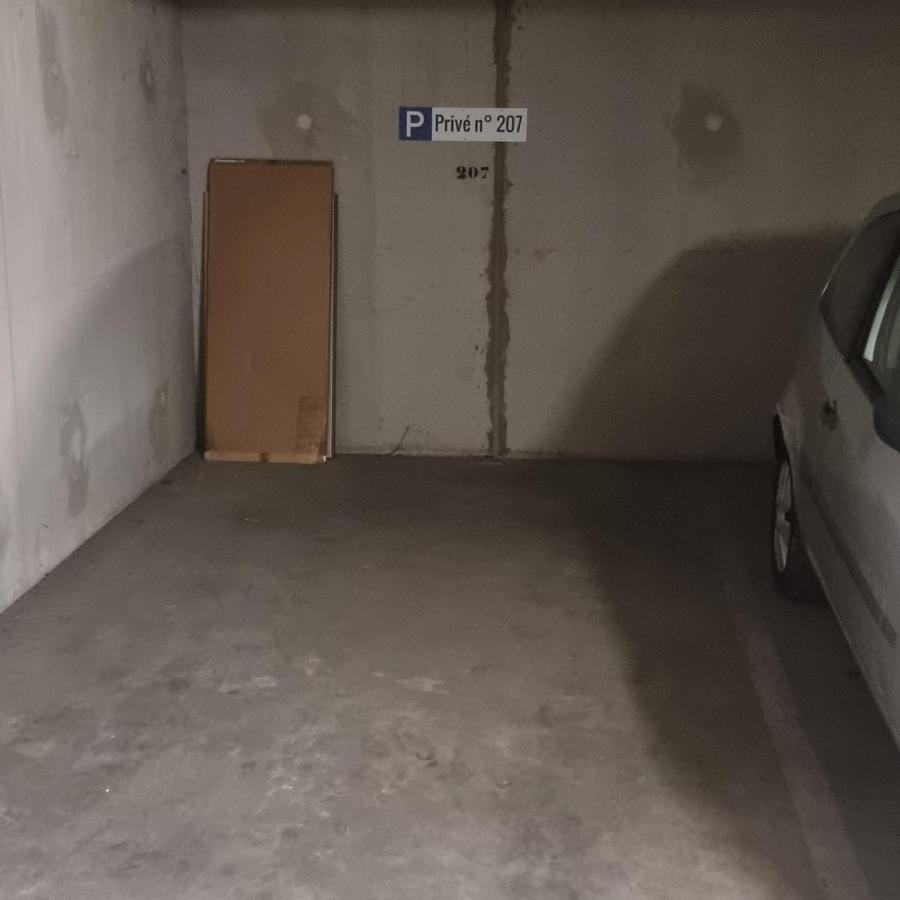 Apartment Lyon Montchat Refait A Neuf Climatise Et Parking Prive *